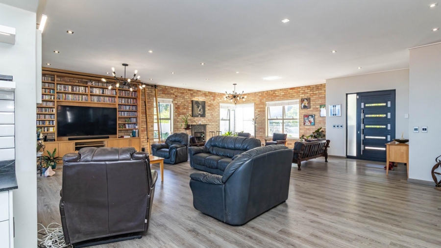 4 Bedroom Property for Sale in Berghof Western Cape